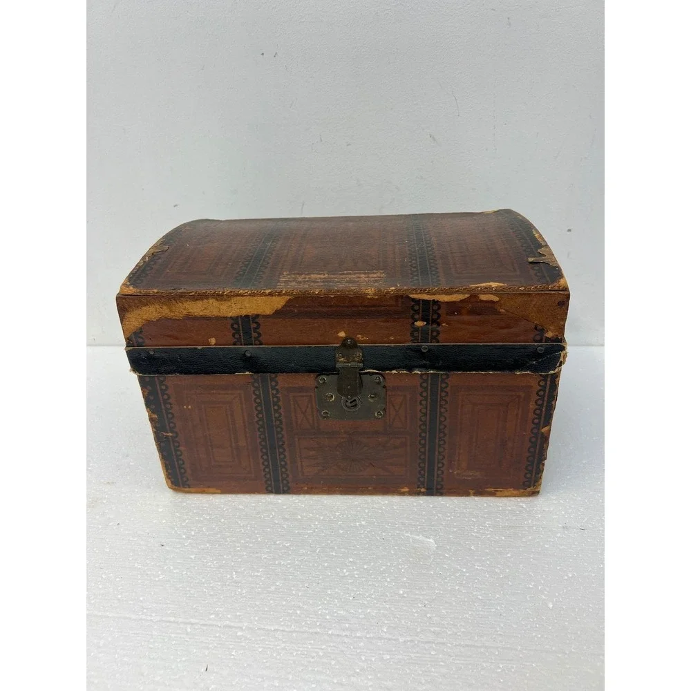 Wood Dollhouse Steamer Trunk Miniature Antique Storage Box Chest SALESMAN SAMPLE